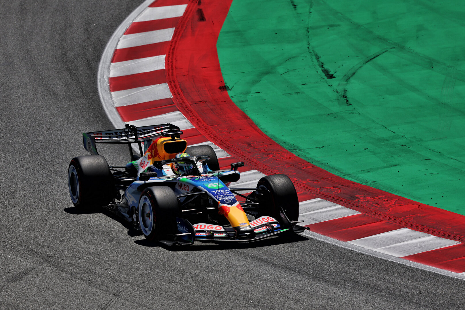 GP CATALUNYA, Arvid Lindblad (GBR) Racing Bulls Formula One Team VCARB 03.
13.06.2026. Formula 1 World Championship, Rd 7, Barcelona-Catalunya Grand Prix, Barcelona, Spain, Qualifiche Day.
- www.xpbimages.com, EMail: requests@xpbimages.com © Copyright: Rew / XPB Images