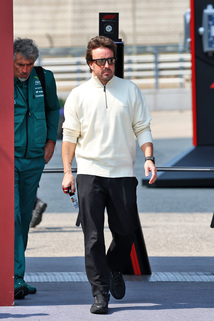 GP CINA, Fernando Alonso (ESP) Aston Martin F1 Team.
12.03.2026. Formula 1 World Championship, Rd 2, Chinese Grand Prix, Shanghai, China, Preparation Day.
- www.xpbimages.com, EMail: requests@xpbimages.com © Copyright: Moy / XPB Images