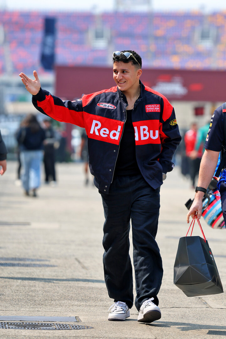 GP CINA, Isack Hadjar (FRA) Red Bull Racing.
12.03.2026. Formula 1 World Championship, Rd 2, Chinese Grand Prix, Shanghai, China, Preparation Day.
- www.xpbimages.com, EMail: requests@xpbimages.com © Copyright: Batchelor / XPB Images
