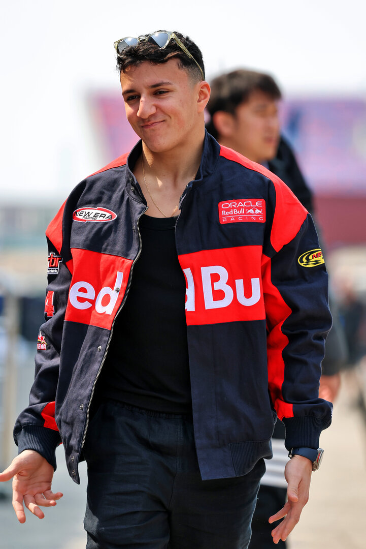 GP CINA, Isack Hadjar (FRA) Red Bull Racing.
12.03.2026. Formula 1 World Championship, Rd 2, Chinese Grand Prix, Shanghai, China, Preparation Day.
- www.xpbimages.com, EMail: requests@xpbimages.com © Copyright: Batchelor / XPB Images