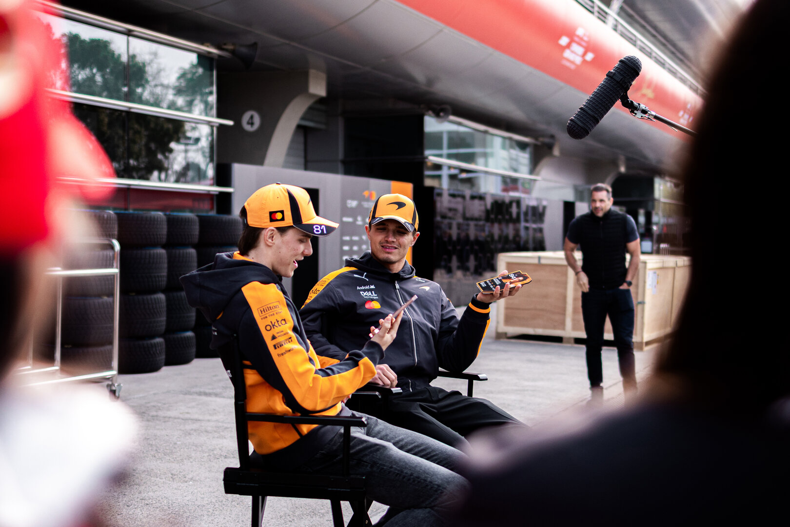 GP CINA, (L to R): Oscar Piastri (AUS) McLaren F1 Team with Lando Norris (GBR) McLaren F1 Team.
12.03.2026. Formula 1 World Championship, Rd 2, Chinese Grand Prix, Shanghai, China, Preparation Day.
- www.xpbimages.com, EMail: requests@xpbimages.com © Copyright: Denny / XPB Images