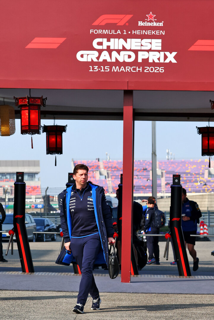 GP CINA, Toto Wolff (GER) Mercedes AMG Formula One Team Shareholder e Executive Director.
13.03.2026. Formula 1 World Championship, Rd 2, Chinese Grand Prix, Shanghai, China, Sprint Qualifiche Day.
- www.xpbimages.com, EMail: requests@xpbimages.com © Copyright: Bearne / XPB Images