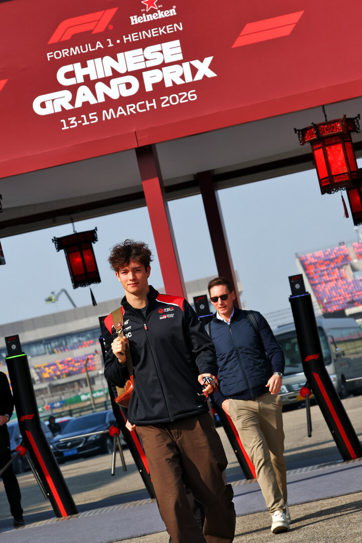 GP CINA, Oliver Bearman (GBR) Haas F1 Team.
13.03.2026. Formula 1 World Championship, Rd 2, Chinese Grand Prix, Shanghai, China, Sprint Qualifiche Day.
- www.xpbimages.com, EMail: requests@xpbimages.com © Copyright: Bearne / XPB Images