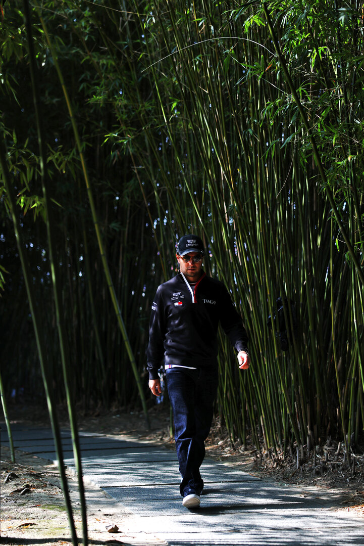 GP CINA, Sergio Perez (MEX) Cadillac Formula 1 Team.
13.03.2026. Formula 1 World Championship, Rd 2, Chinese Grand Prix, Shanghai, China, Sprint Qualifiche Day.
- www.xpbimages.com, EMail: requests@xpbimages.com © Copyright: Bearne / XPB Images