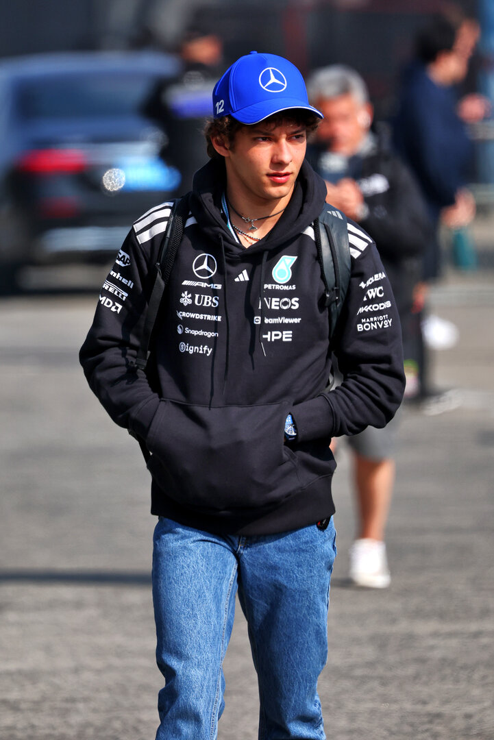 GP CINA, Andrea Kimi Antonelli (ITA) Mercedes AMG Formula One Team.
13.03.2026. Formula 1 World Championship, Rd 2, Chinese Grand Prix, Shanghai, China, Sprint Qualifiche Day.
 - www.xpbimages.com, EMail: requests@xpbimages.com © Copyright: Patching / XPB Images