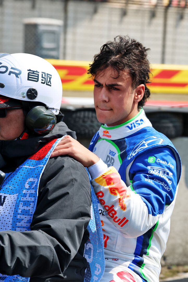 GP CINA, Arvid Lindblad (GBR) Racing Bulls Formula One Team stopped in the first practice session.
13.03.2026. Formula 1 World Championship, Rd 2, Chinese Grand Prix, Shanghai, China, Sprint Qualifiche Day.
- www.xpbimages.com, EMail: requests@xpbimages.com © Copyright: Moy / XPB Images