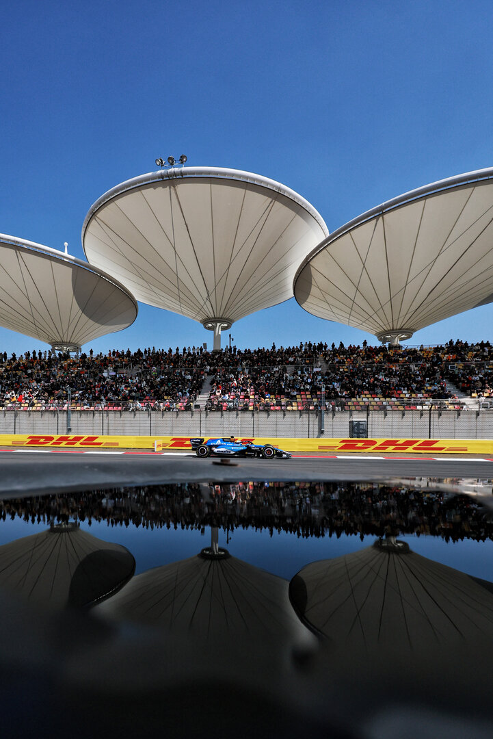 GP CINA, Alexander Albon (THA) Williams F1 Team FW48.
13.03.2026. Formula 1 World Championship, Rd 2, Chinese Grand Prix, Shanghai, China, Sprint Qualifiche Day.
- www.xpbimages.com, EMail: requests@xpbimages.com © Copyright: Moy / XPB Images