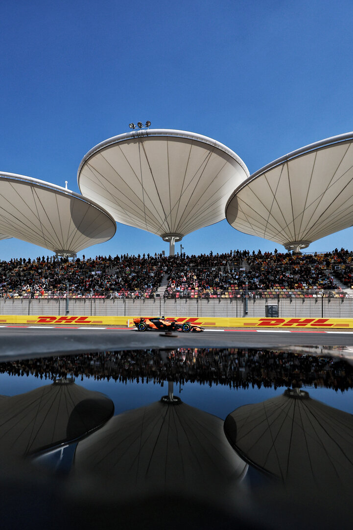 GP CINA, Oscar Piastri (AUS) McLaren F1 Team MCL40.
13.03.2026. Formula 1 World Championship, Rd 2, Chinese Grand Prix, Shanghai, China, Sprint Qualifiche Day.
- www.xpbimages.com, EMail: requests@xpbimages.com © Copyright: Moy / XPB Images