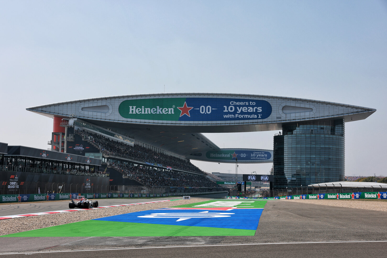 GP CINA, Esteban Ocon (FRA) Haas F1 Team VF-26.
13.03.2026. Formula 1 World Championship, Rd 2, Chinese Grand Prix, Shanghai, China, Sprint Qualifiche Day.
- www.xpbimages.com, EMail: requests@xpbimages.com © Copyright: Moy / XPB Images