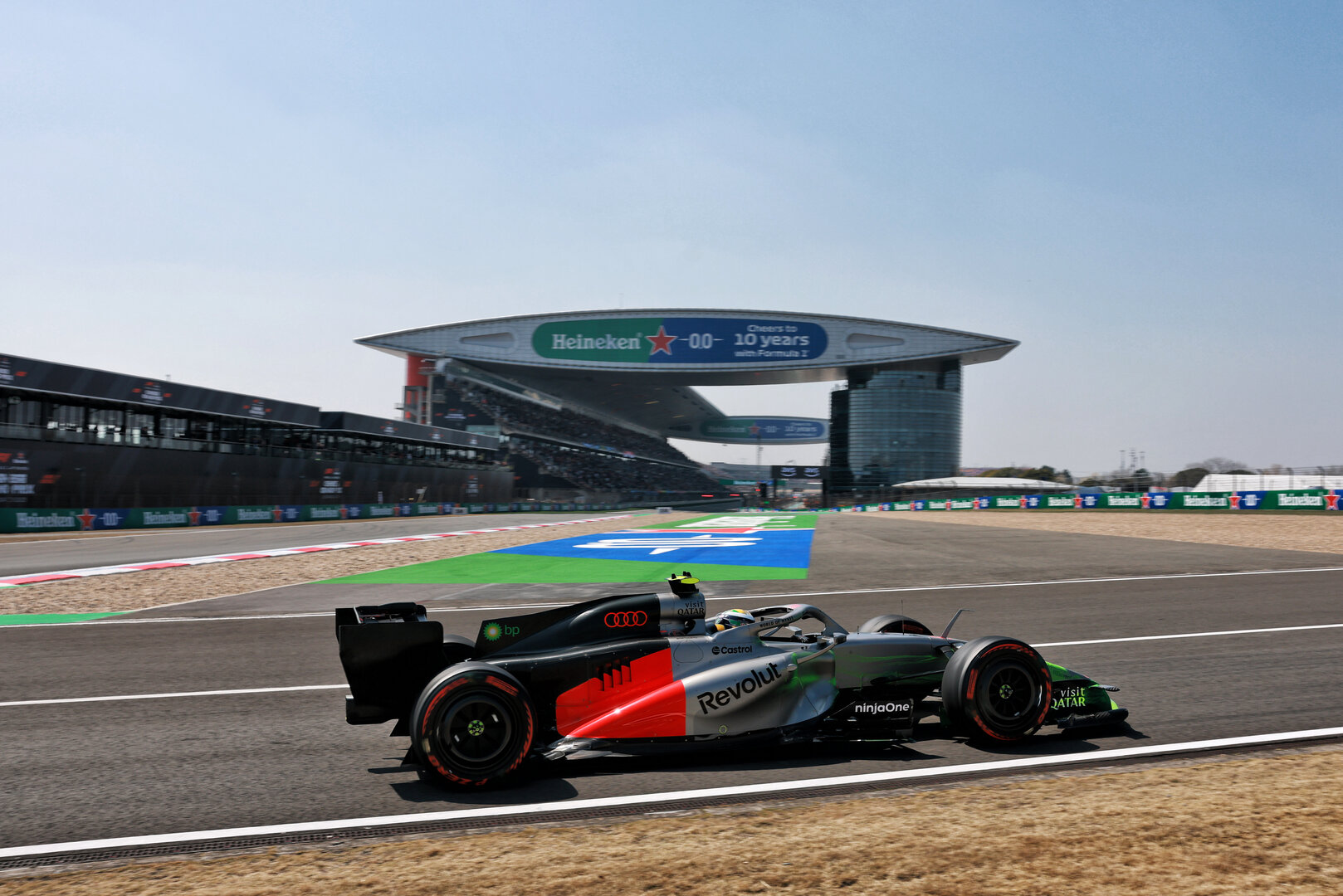 GP CINA, Gabriel Bortoleto (BRA) Audi F1 Team R26.
13.03.2026. Formula 1 World Championship, Rd 2, Chinese Grand Prix, Shanghai, China, Sprint Qualifiche Day.
- www.xpbimages.com, EMail: requests@xpbimages.com © Copyright: Moy / XPB Images