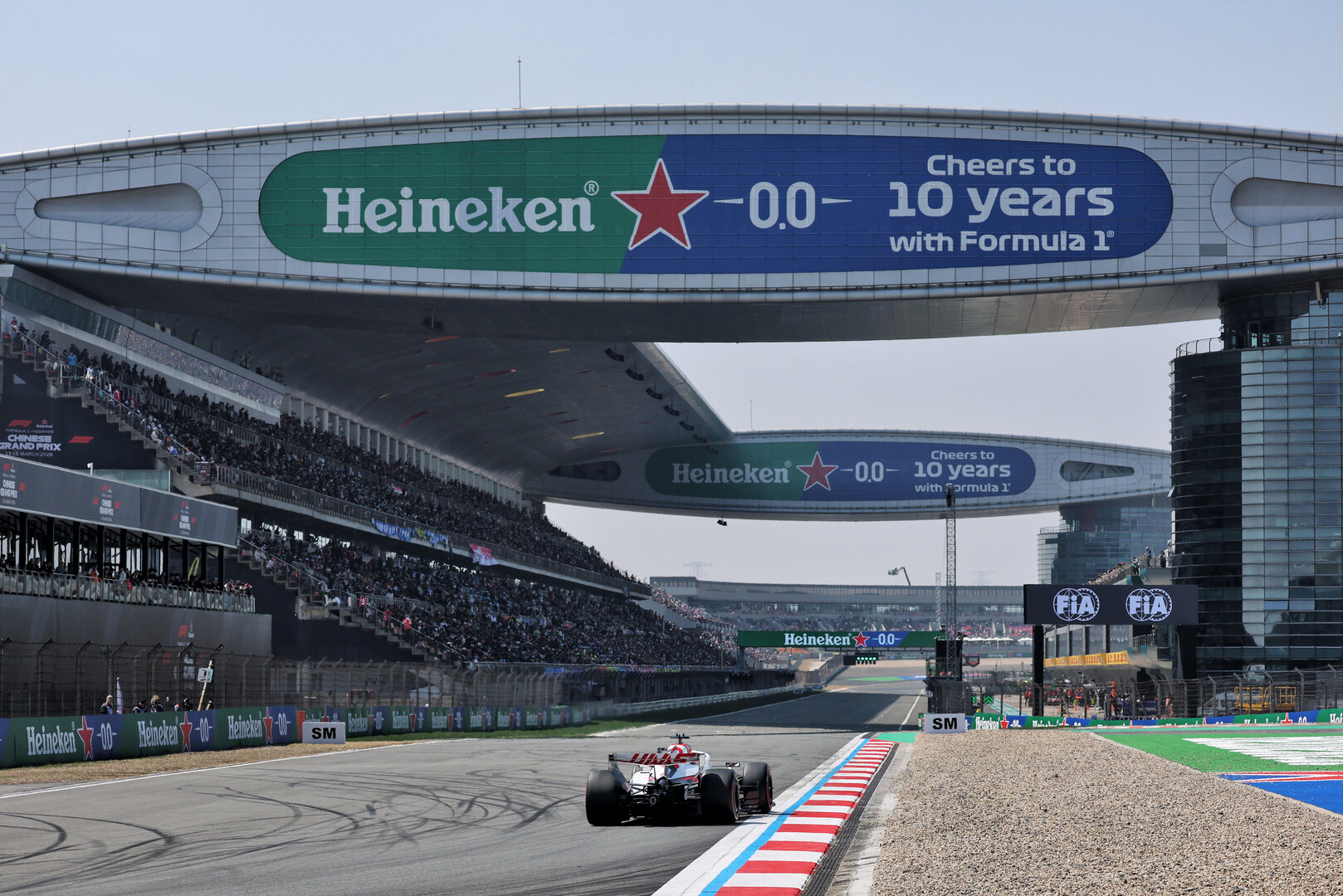 GP CINA, Esteban Ocon (FRA) Haas F1 Team VF-26.
13.03.2026. Formula 1 World Championship, Rd 2, Chinese Grand Prix, Shanghai, China, Sprint Qualifiche Day.
- www.xpbimages.com, EMail: requests@xpbimages.com © Copyright: Moy / XPB Images
