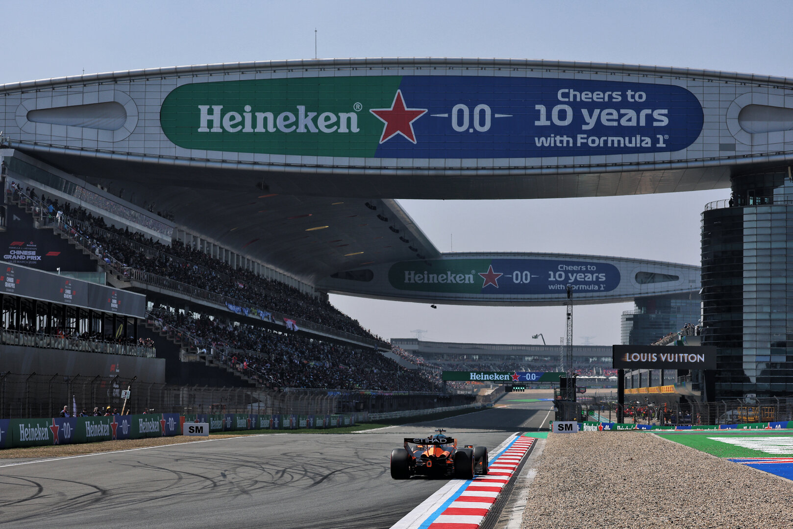 GP CINA, Oscar Piastri (AUS) McLaren F1 Team MCL40.
13.03.2026. Formula 1 World Championship, Rd 2, Chinese Grand Prix, Shanghai, China, Sprint Qualifiche Day.
- www.xpbimages.com, EMail: requests@xpbimages.com © Copyright: Moy / XPB Images