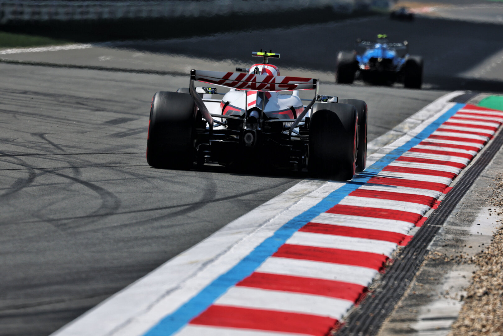 GP CINA, Oliver Bearman (GBR) Haas F1 Team VF-26.
13.03.2026. Formula 1 World Championship, Rd 2, Chinese Grand Prix, Shanghai, China, Sprint Qualifiche Day.
- www.xpbimages.com, EMail: requests@xpbimages.com © Copyright: Moy / XPB Images