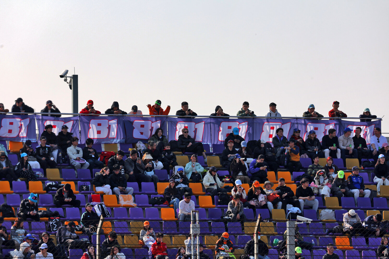 GP CINA, Circuit Atmosfera - fans in the grandstand.
13.03.2026. Formula 1 World Championship, Rd 2, Chinese Grand Prix, Shanghai, China, Sprint Qualifiche Day.
 - www.xpbimages.com, EMail: requests@xpbimages.com © Copyright: Patching / XPB Images