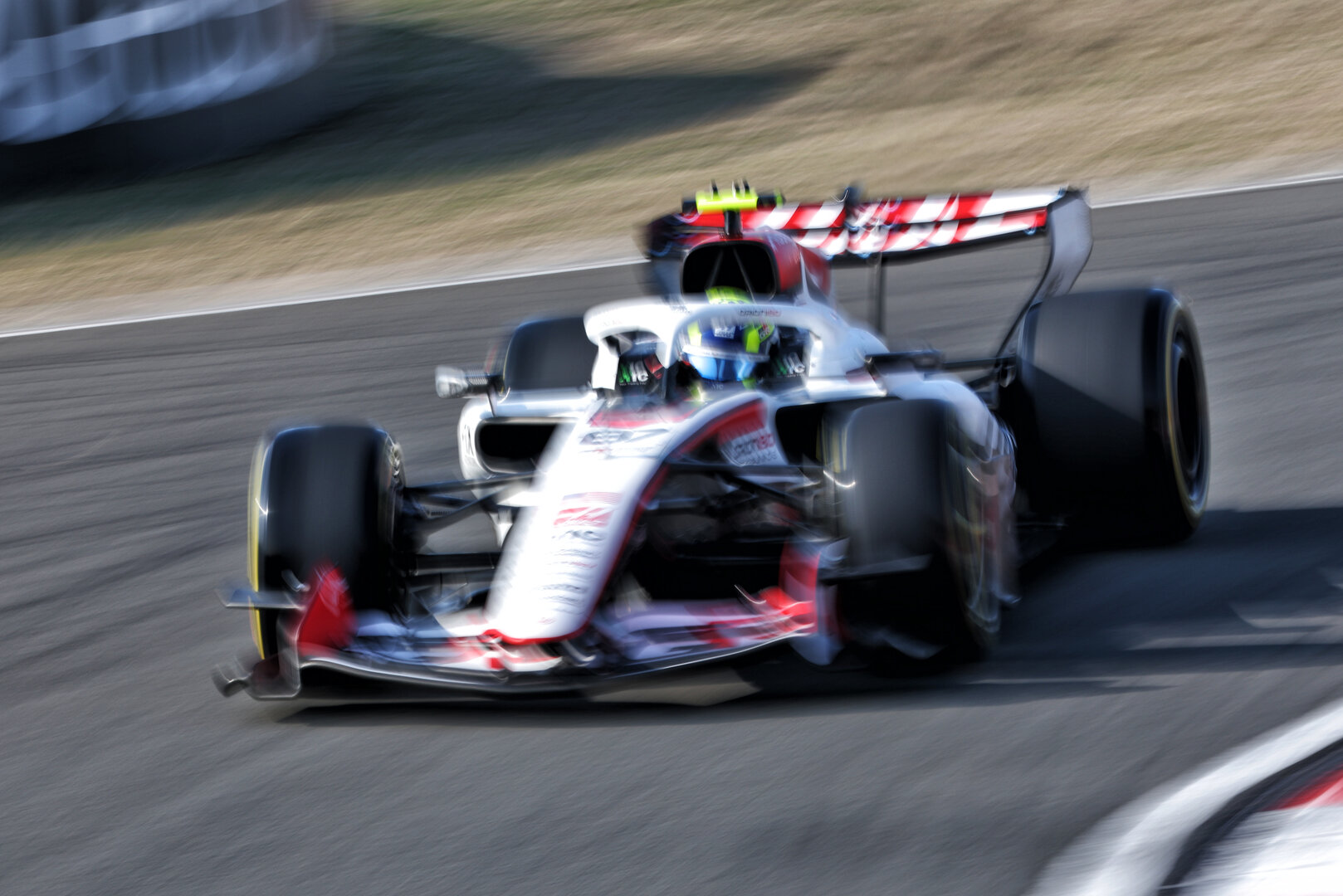 GP CINA, Oliver Bearman (GBR) Haas F1 Team VF-26.
13.03.2026. Formula 1 World Championship, Rd 2, Chinese Grand Prix, Shanghai, China, Sprint Qualifiche Day.
- www.xpbimages.com, EMail: requests@xpbimages.com © Copyright: Bearne / XPB Images
