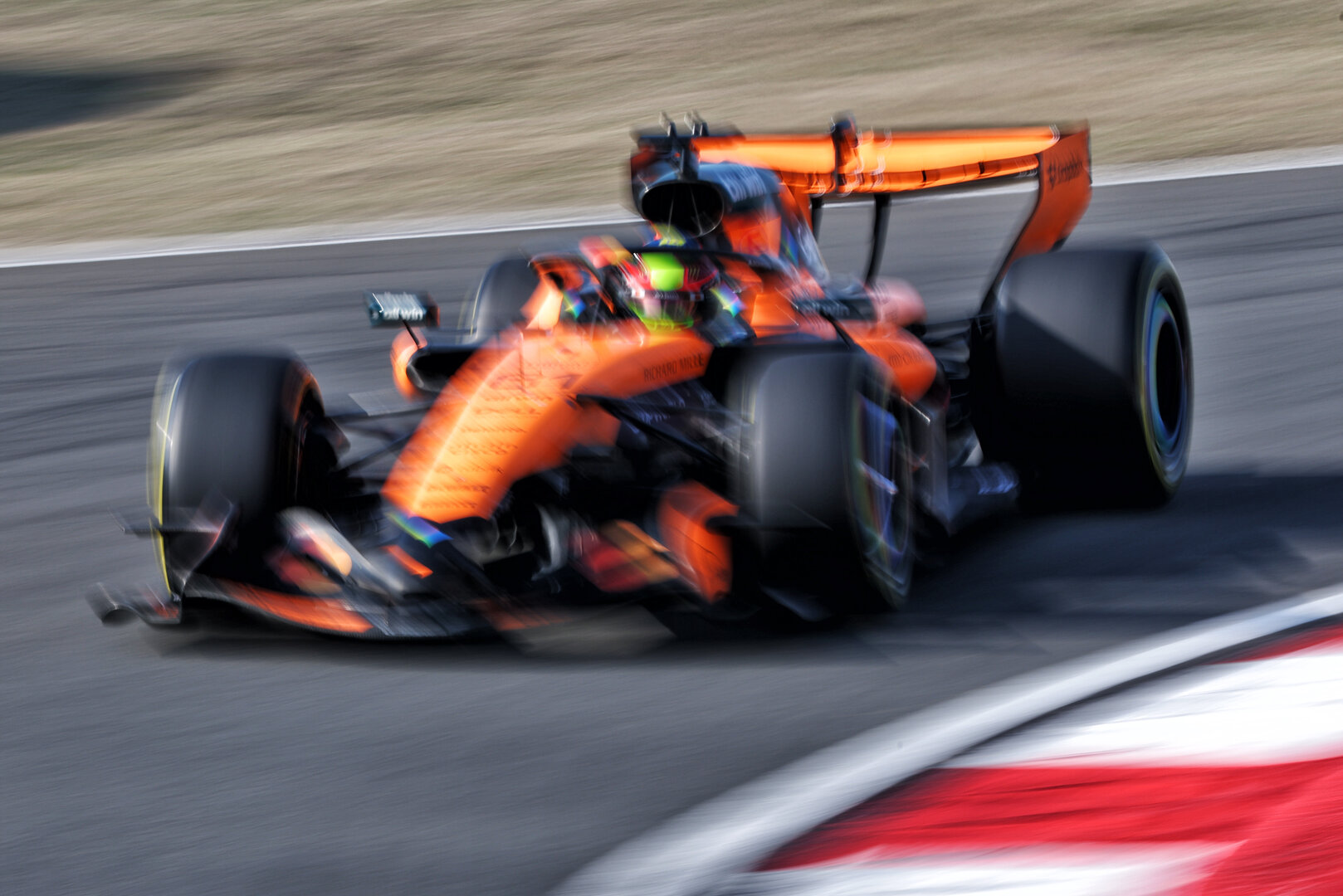 GP CINA, Oscar Piastri (AUS) McLaren F1 Team MCL40.
13.03.2026. Formula 1 World Championship, Rd 2, Chinese Grand Prix, Shanghai, China, Sprint Qualifiche Day.
- www.xpbimages.com, EMail: requests@xpbimages.com © Copyright: Bearne / XPB Images
