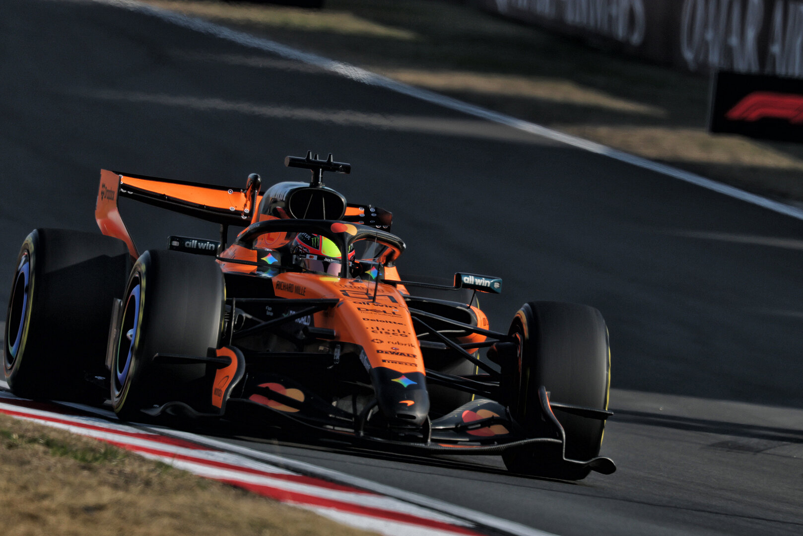 GP CINA, Oscar Piastri (AUS) McLaren F1 Team MCL40.
13.03.2026. Formula 1 World Championship, Rd 2, Chinese Grand Prix, Shanghai, China, Sprint Qualifiche Day.
- www.xpbimages.com, EMail: requests@xpbimages.com © Copyright: Charniaux / XPB Images
