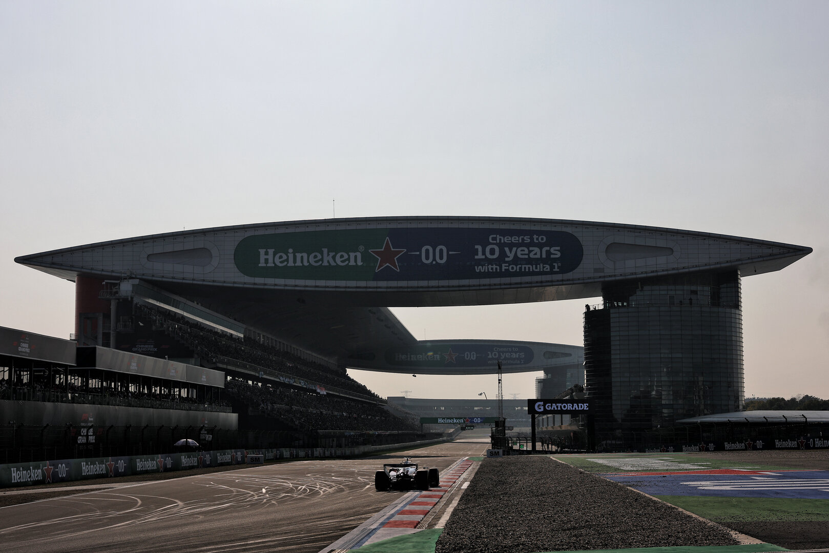 GP CINA, Charles Leclerc (MON) Ferrari SF-26.
13.03.2026. Formula 1 World Championship, Rd 2, Chinese Grand Prix, Shanghai, China, Sprint Qualifiche Day.
- www.xpbimages.com, EMail: requests@xpbimages.com © Copyright: Charniaux / XPB Images