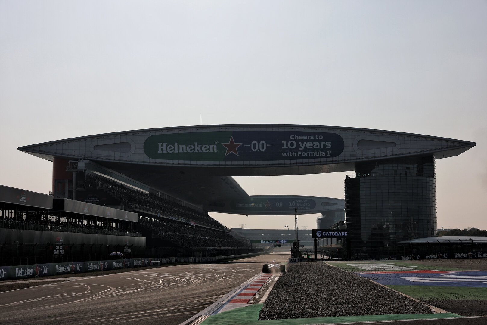GP CINA, Esteban Ocon (FRA) Haas F1 Team VF-26.
13.03.2026. Formula 1 World Championship, Rd 2, Chinese Grand Prix, Shanghai, China, Sprint Qualifiche Day.
- www.xpbimages.com, EMail: requests@xpbimages.com © Copyright: Charniaux / XPB Images