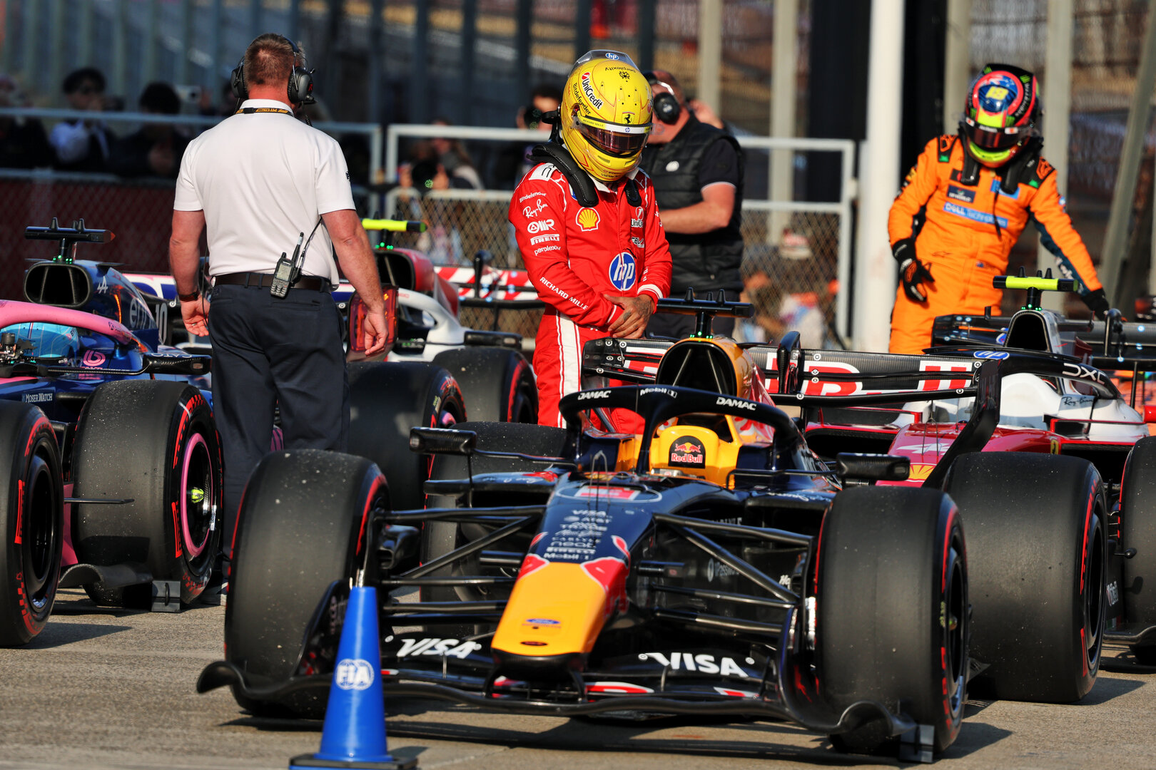 GP CINA, Lewis Hamilton (GBR) Ferrari SF-26 in Sprint qualifying parc ferme.
13.03.2026. Formula 1 World Championship, Rd 2, Chinese Grand Prix, Shanghai, China, Sprint Qualifiche Day.
- www.xpbimages.com, EMail: requests@xpbimages.com © Copyright: Batchelor / XPB Images