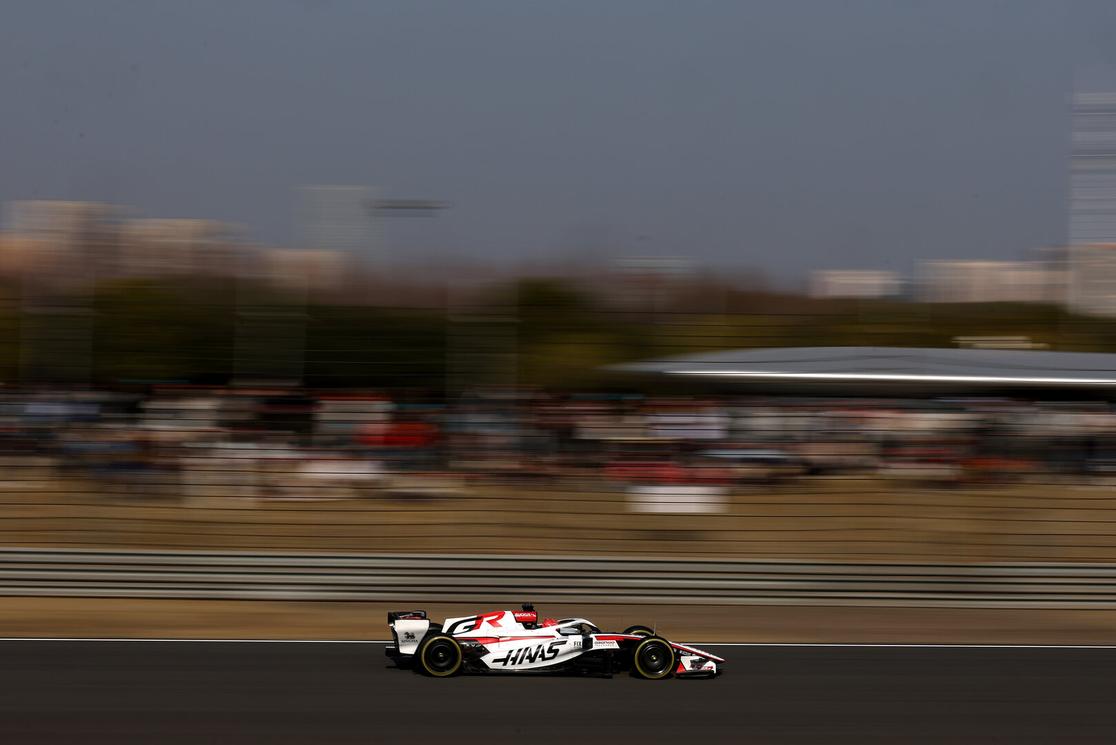GP CINA, Esteban Ocon (FRA) Haas F1 Team VF-26.
13.03.2026. Formula 1 World Championship, Rd 2, Chinese Grand Prix, Shanghai, China, Sprint Qualifiche Day.
- www.xpbimages.com, EMail: requests@xpbimages.com © Copyright: Charniaux / XPB Images
