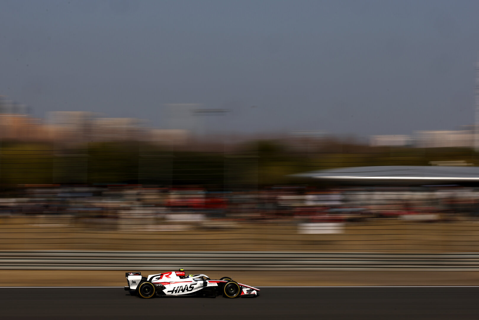 GP CINA, Oliver Bearman (GBR) Haas F1 Team VF-26.
13.03.2026. Formula 1 World Championship, Rd 2, Chinese Grand Prix, Shanghai, China, Sprint Qualifiche Day.
- www.xpbimages.com, EMail: requests@xpbimages.com © Copyright: Charniaux / XPB Images