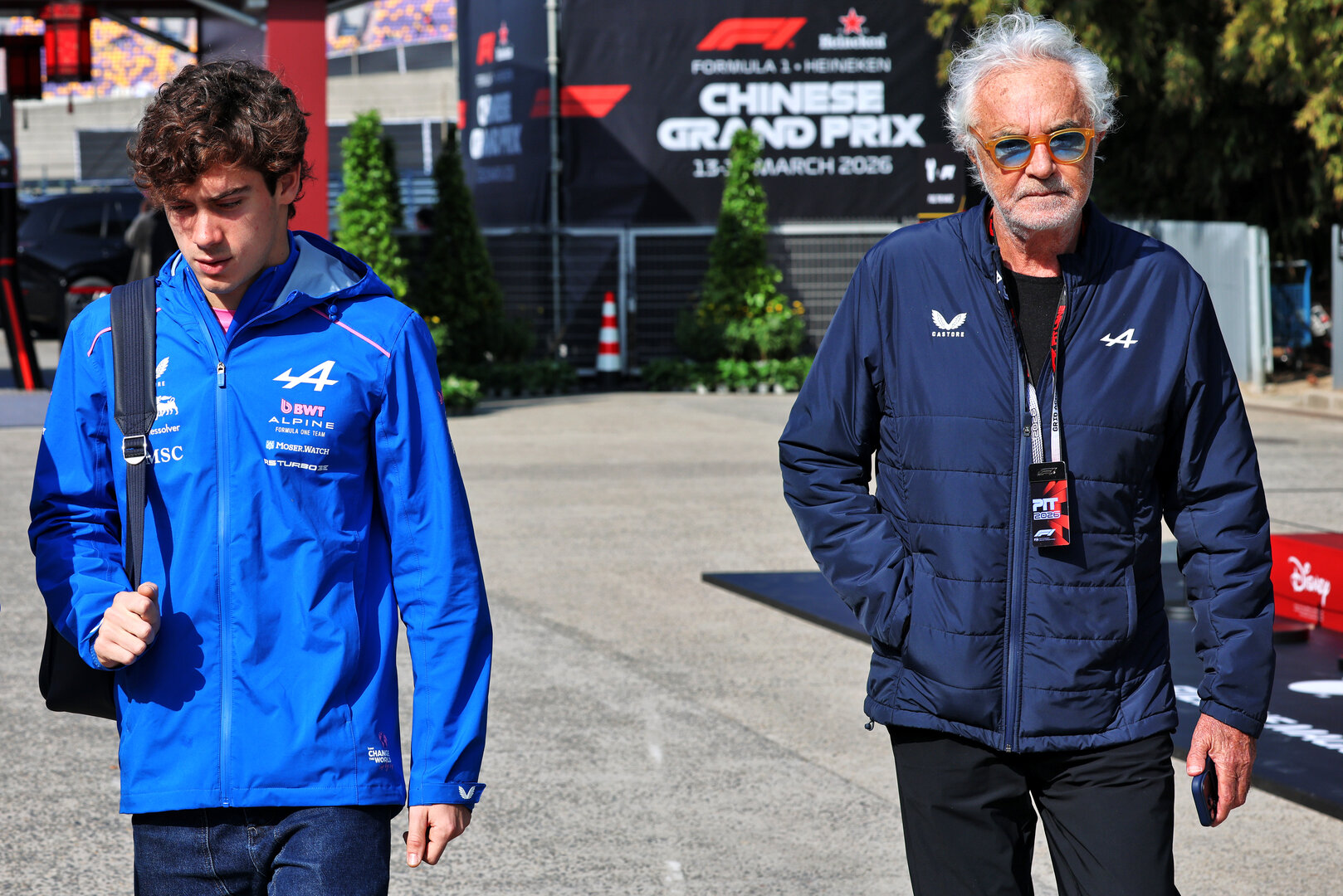 GP CINA, (L to R): Franco Colapinto (ARG) Alpine F1 Team e Flavio Briatore (ITA) Alpine F1 Team Executive Advisor.
14.03.2026. Formula 1 World Championship, Rd 2, Chinese Grand Prix, Shanghai, China, Sprint e Qualifiche Day.
- www.xpbimages.com, EMail: requests@xpbimages.com © Copyright: Batchelor / XPB Images