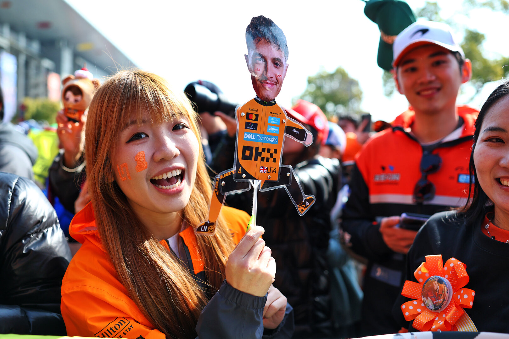GP CINA, Lando Norris (GBR) McLaren F1 Team fan at the FanZone Stage.
14.03.2026. Formula 1 World Championship, Rd 2, Chinese Grand Prix, Shanghai, China, Sprint e Qualifiche Day.
- www.xpbimages.com, EMail: requests@xpbimages.com © Copyright: Bearne / XPB Images