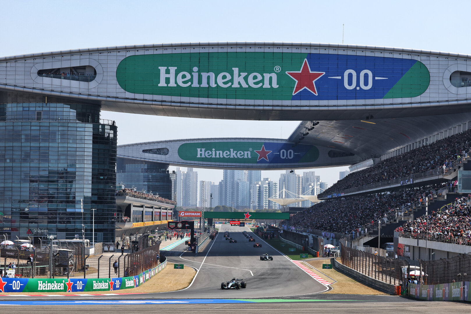 GP CINA, George Russell (GBR) Mercedes AMG Formula One Team W17 on the fomation lap.
14.03.2026. Formula 1 World Championship, Rd 2, Chinese Grand Prix, Shanghai, China, Sprint e Qualifiche Day.
 - www.xpbimages.com, EMail: requests@xpbimages.com © Copyright: Patching / XPB Images