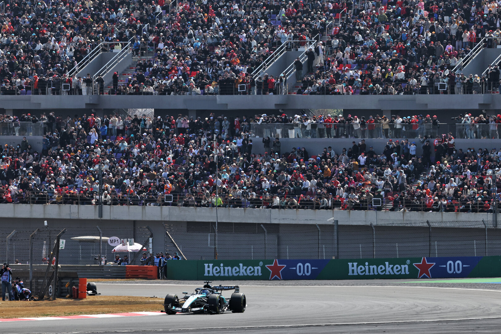GP CINA, George Russell (GBR) Mercedes AMG Formula One Team W17.
14.03.2026. Formula 1 World Championship, Rd 2, Chinese Grand Prix, Shanghai, China, Sprint e Qualifiche Day.
- www.xpbimages.com, EMail: requests@xpbimages.com © Copyright: Patching / XPB Images