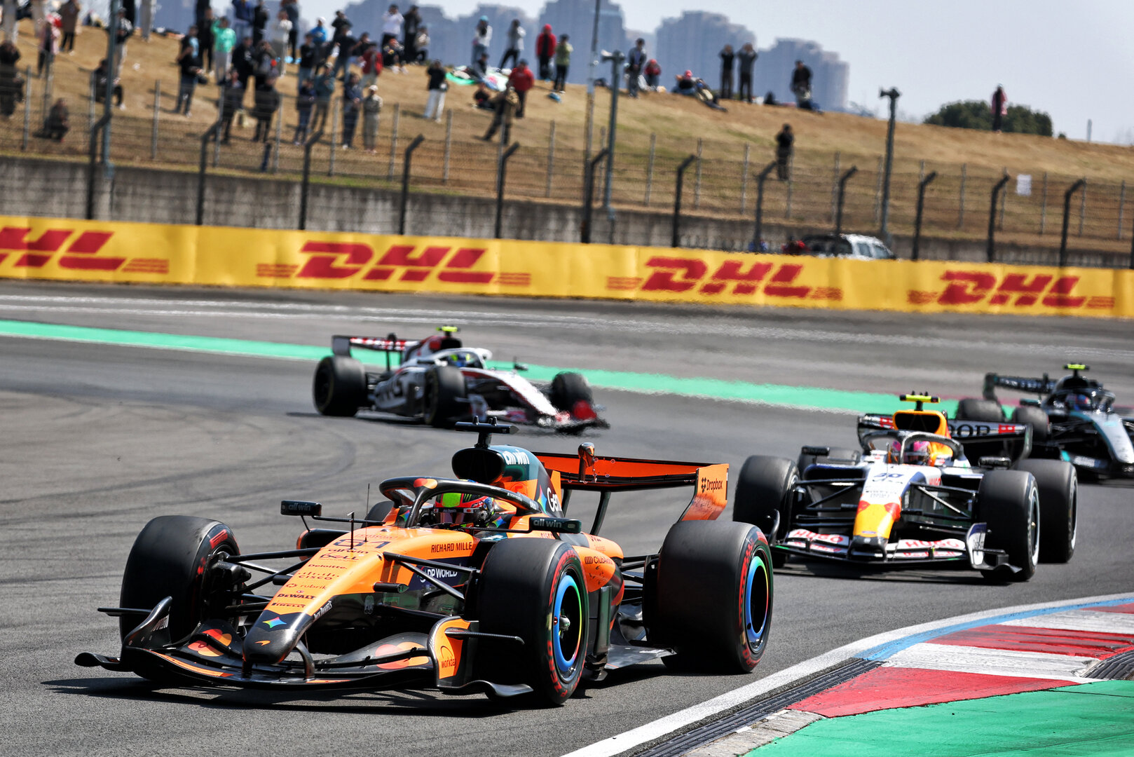 GP CINA, Oscar Piastri (AUS) McLaren F1 Team MCL40.
14.03.2026. Formula 1 World Championship, Rd 2, Chinese Grand Prix, Shanghai, China, Sprint e Qualifiche Day.
- www.xpbimages.com, EMail: requests@xpbimages.com © Copyright: Bearne / XPB Images
