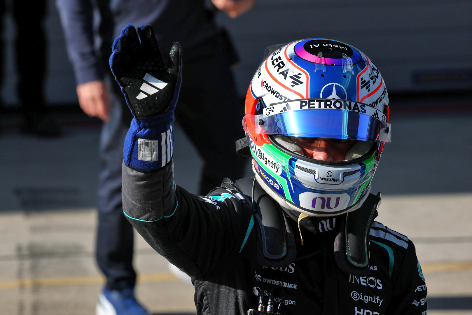 GP CINA, Andrea Kimi Antonelli (ITA) Mercedes AMG Formula One Team celebrates his pole position in qualifying parc ferme.
14.03.2026. Formula 1 World Championship, Rd 2, Chinese Grand Prix, Shanghai, China, Sprint e Qualifiche Day.
- www.xpbimages.com, EMail: requests@xpbimages.com © Copyright: Batchelor / XPB Images