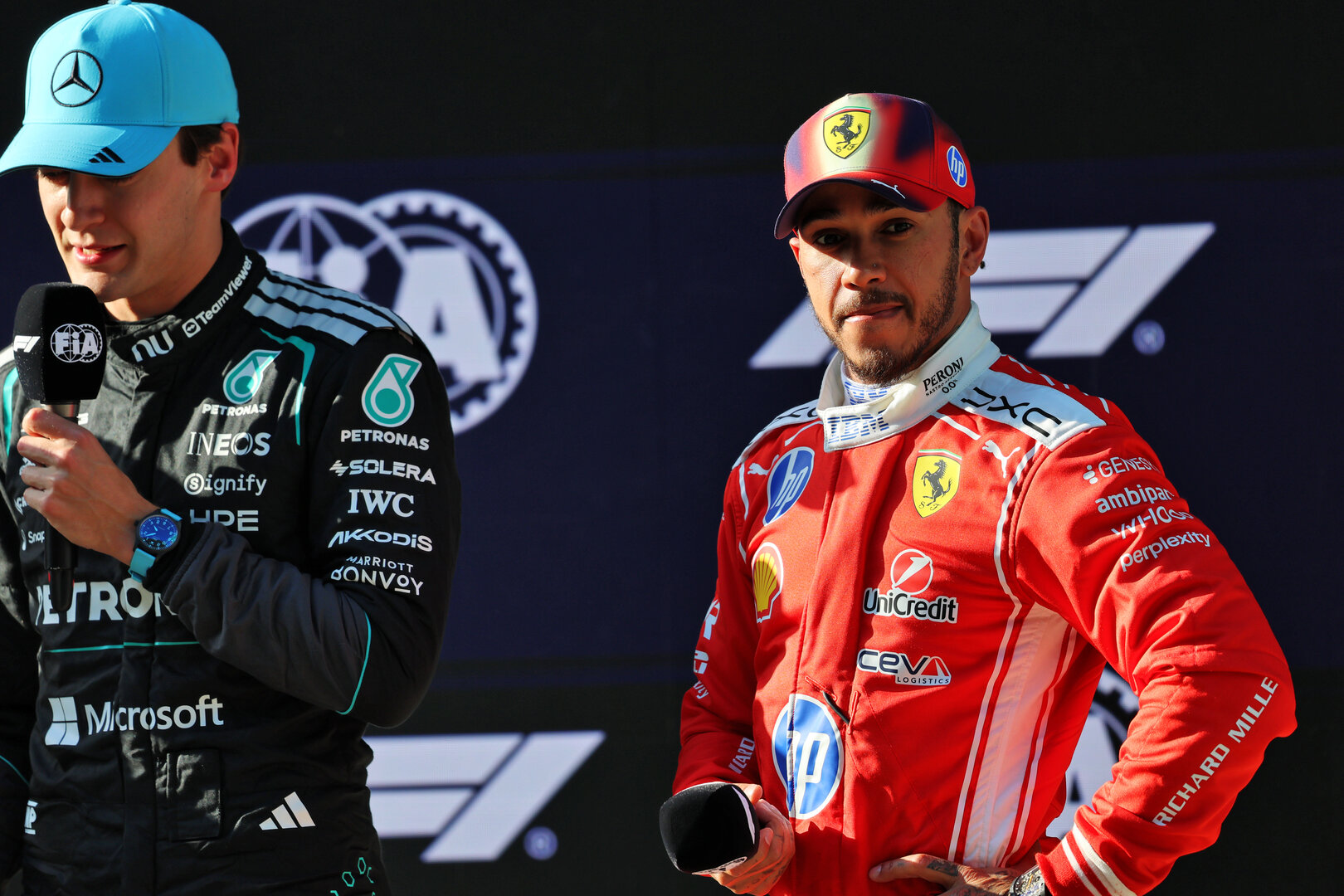 GP CINA, (L to R): George Russell (GBR) Mercedes AMG Formula One Team e Lewis Hamilton (GBR) Ferrari in qualifying parc ferme.
14.03.2026. Formula 1 World Championship, Rd 2, Chinese Grand Prix, Shanghai, China, Sprint e Qualifiche Day.
- www.xpbimages.com, EMail: requests@xpbimages.com © Copyright: Batchelor / XPB Images
