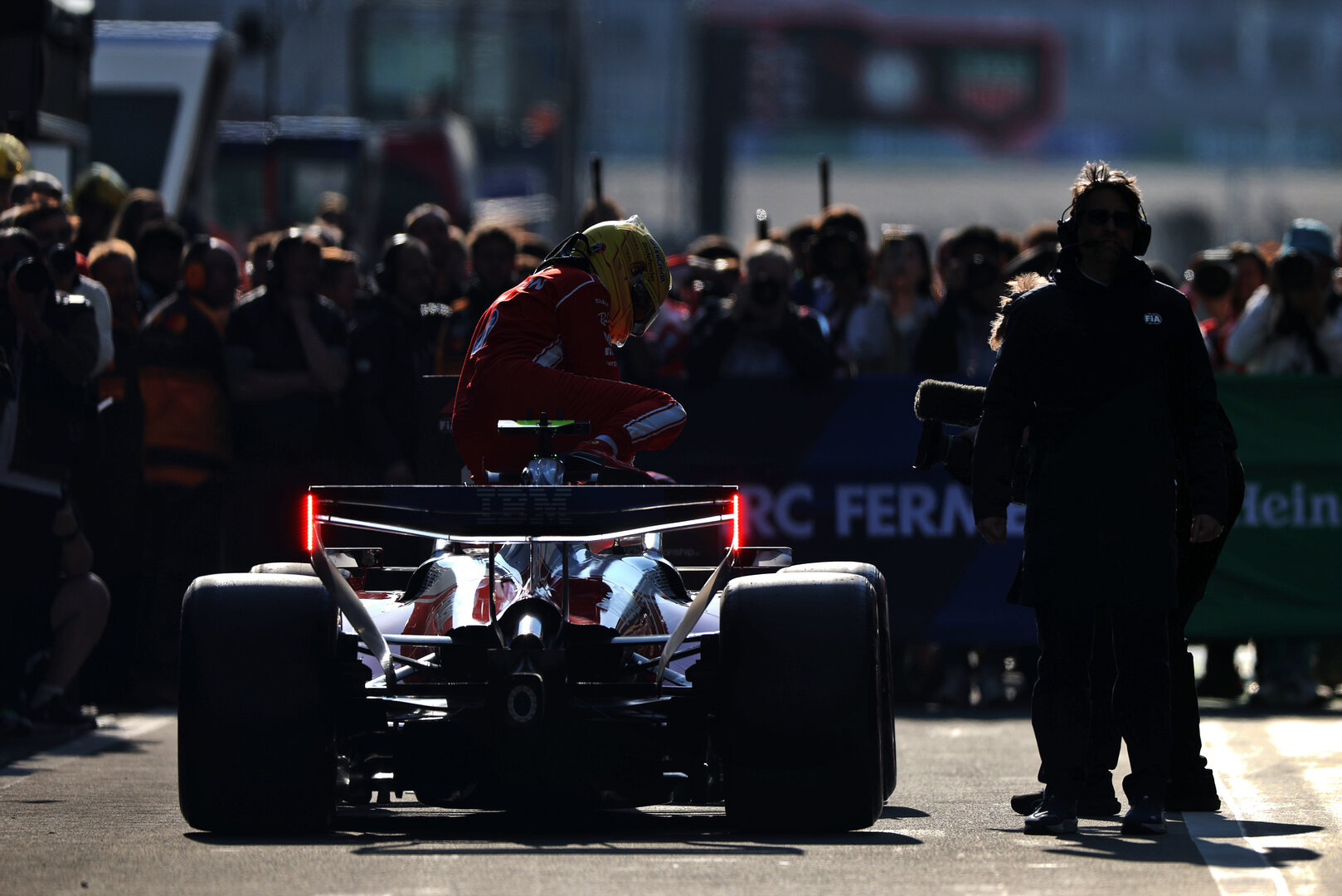 GP CINA, Lewis Hamilton (GBR) Ferrari SF-26 in qualifying parc ferme.
14.03.2026. Formula 1 World Championship, Rd 2, Chinese Grand Prix, Shanghai, China, Sprint e Qualifiche Day.
- www.xpbimages.com, EMail: requests@xpbimages.com © Copyright: Charniaux / XPB Images