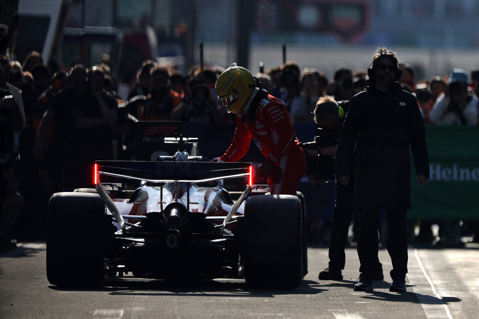 GP CINA, Lewis Hamilton (GBR) Ferrari SF-26 in qualifying parc ferme.
14.03.2026. Formula 1 World Championship, Rd 2, Chinese Grand Prix, Shanghai, China, Sprint e Qualifiche Day.
- www.xpbimages.com, EMail: requests@xpbimages.com © Copyright: Charniaux / XPB Images