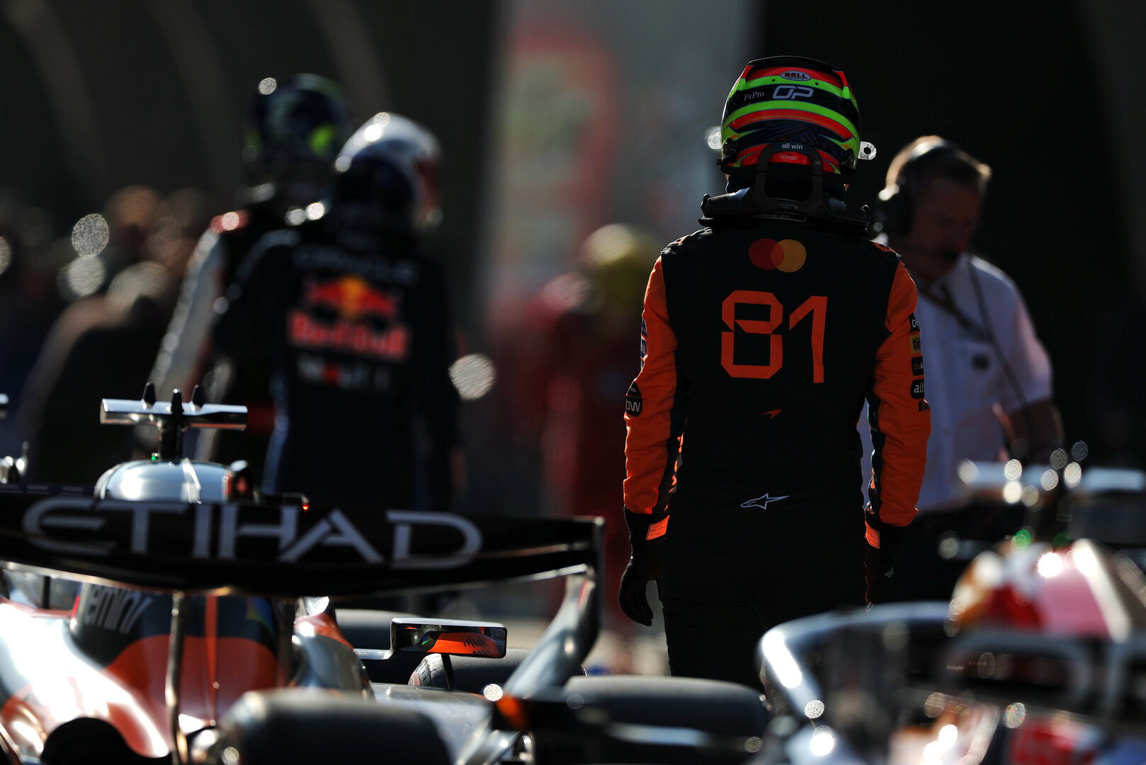 GP CINA, Oscar Piastri (AUS) McLaren F1 Team in qualifying parc ferme.
14.03.2026. Formula 1 World Championship, Rd 2, Chinese Grand Prix, Shanghai, China, Sprint e Qualifiche Day.
- www.xpbimages.com, EMail: requests@xpbimages.com © Copyright: Charniaux / XPB Images