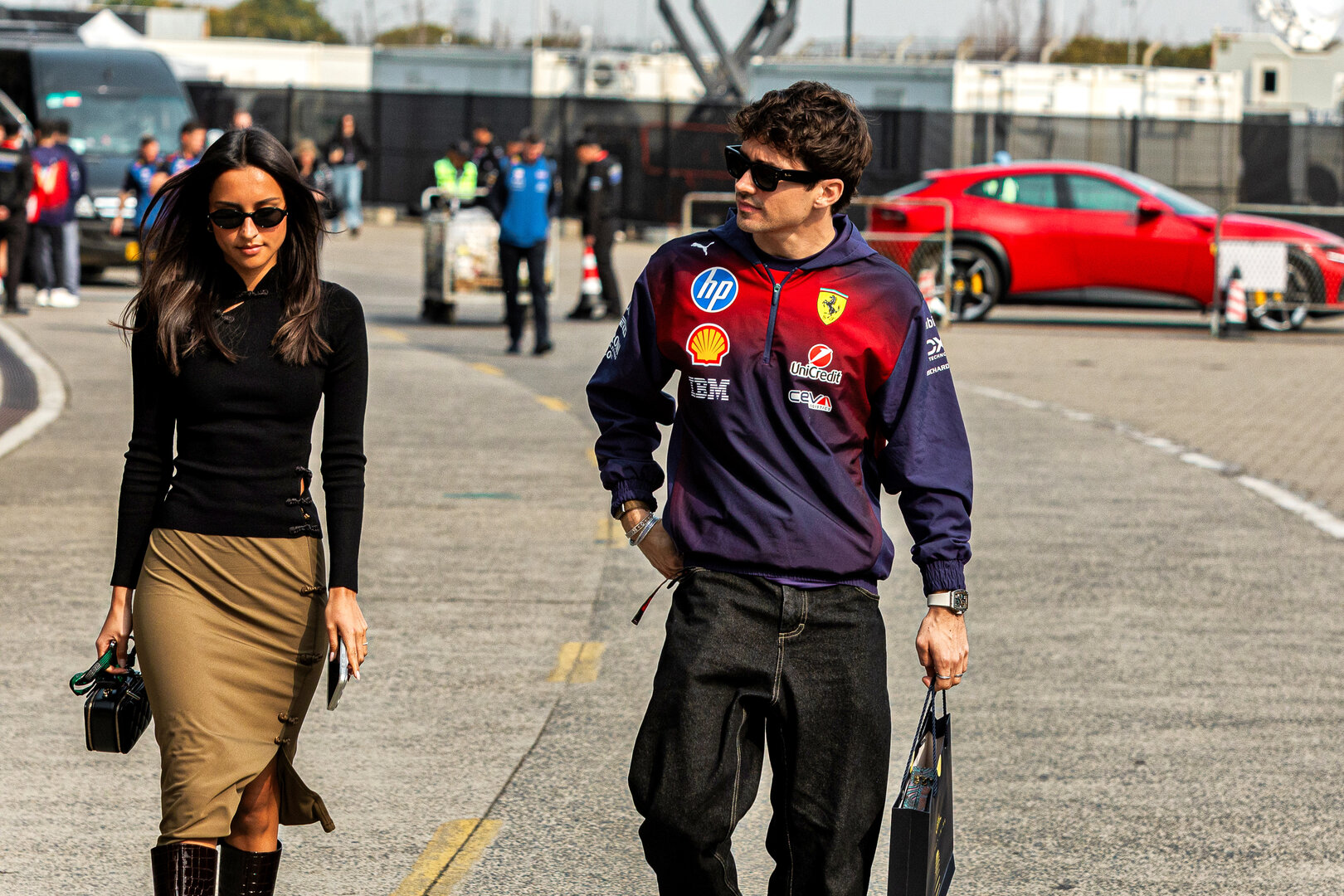 GP CINA, (L to R): Alexandra Leclerc (ITA) with her husband Charles Leclerc (MON) Ferrari.
15.03.2026. Formula 1 World Championship, Rd 2, Chinese Grand Prix, Shanghai, China, Gara Day.
- www.xpbimages.com, EMail: requests@xpbimages.com © Copyright: Denny / XPB Images