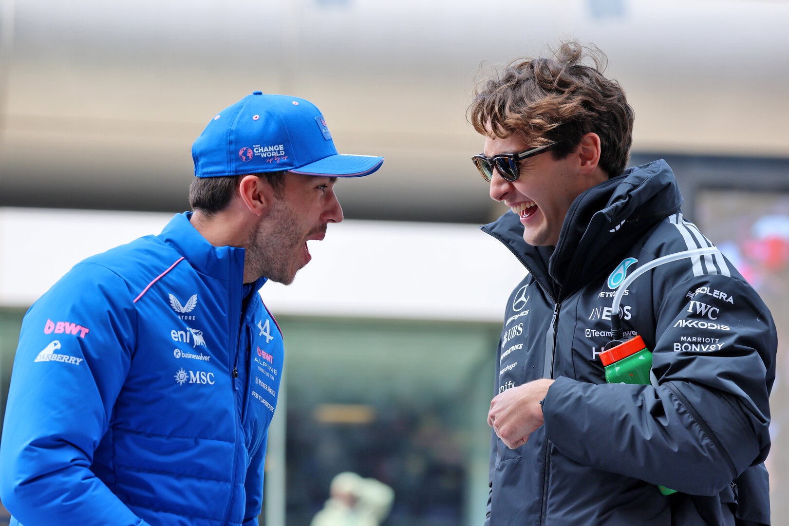 GP CINA, (L to R): Pierre Gasly (FRA) Alpine F1 Team e George Russell (GBR) Mercedes AMG Formula One Team on the drivers' parade.
15.03.2026. Formula 1 World Championship, Rd 2, Chinese Grand Prix, Shanghai, China, Gara Day.
- www.xpbimages.com, EMail: requests@xpbimages.com © Copyright: Batchelor / XPB Images