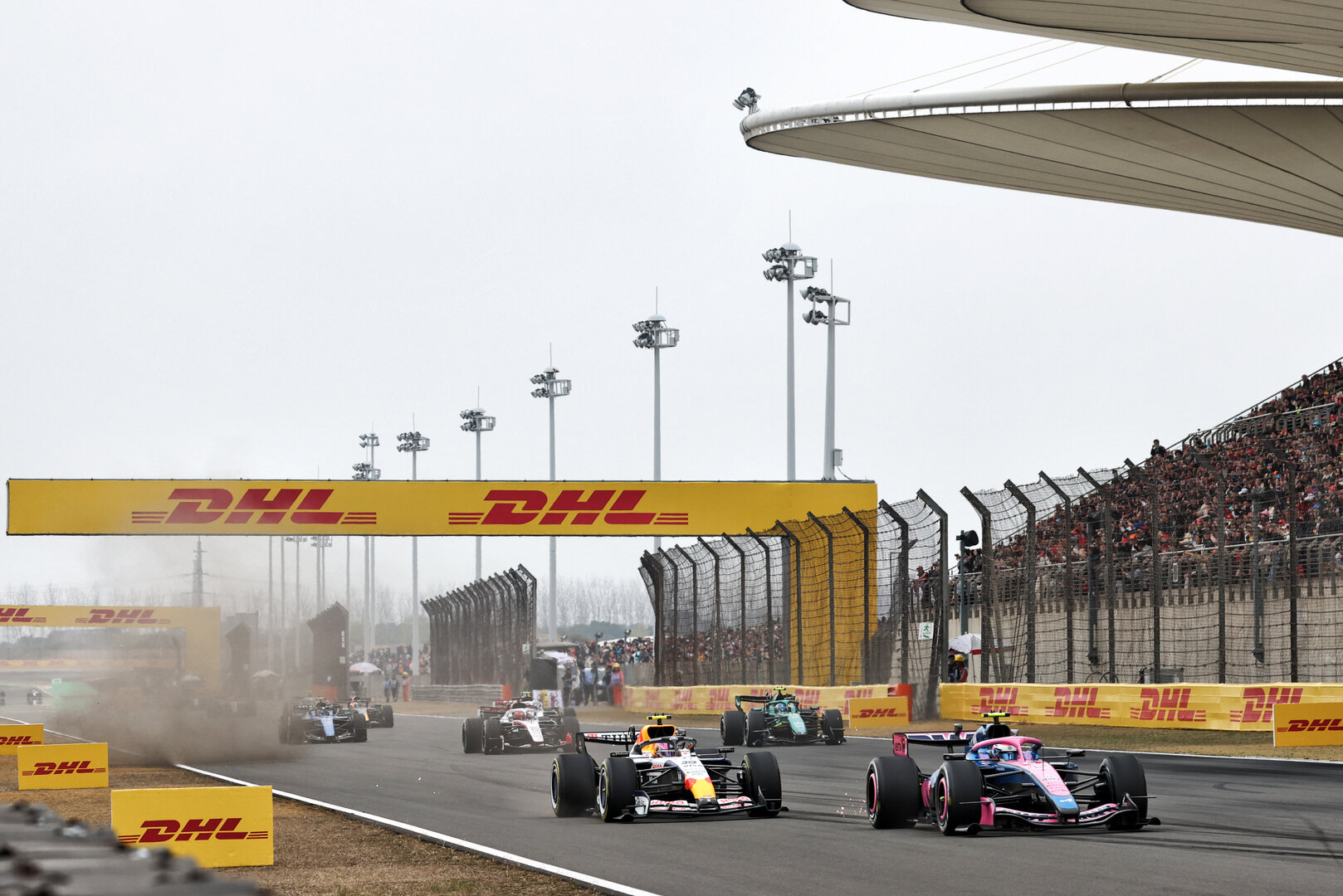 GP CINA, Franco Colapinto (ARG) Alpine F1 Team A526 e Liam Lawson (NZL) Racing Bulls Formula One Team VCARB 03 battle for position.
15.03.2026. Formula 1 World Championship, Rd 2, Chinese Grand Prix, Shanghai, China, Gara Day.
- www.xpbimages.com, EMail: requests@xpbimages.com © Copyright: Bearne / XPB Images