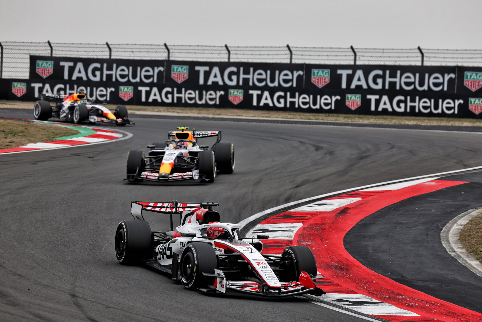 GP CINA, Esteban Ocon (FRA) Haas F1 Team VF-26.
15.03.2026. Formula 1 World Championship, Rd 2, Chinese Grand Prix, Shanghai, China, Gara Day.
- www.xpbimages.com, EMail: requests@xpbimages.com © Copyright: Patching / XPB Images