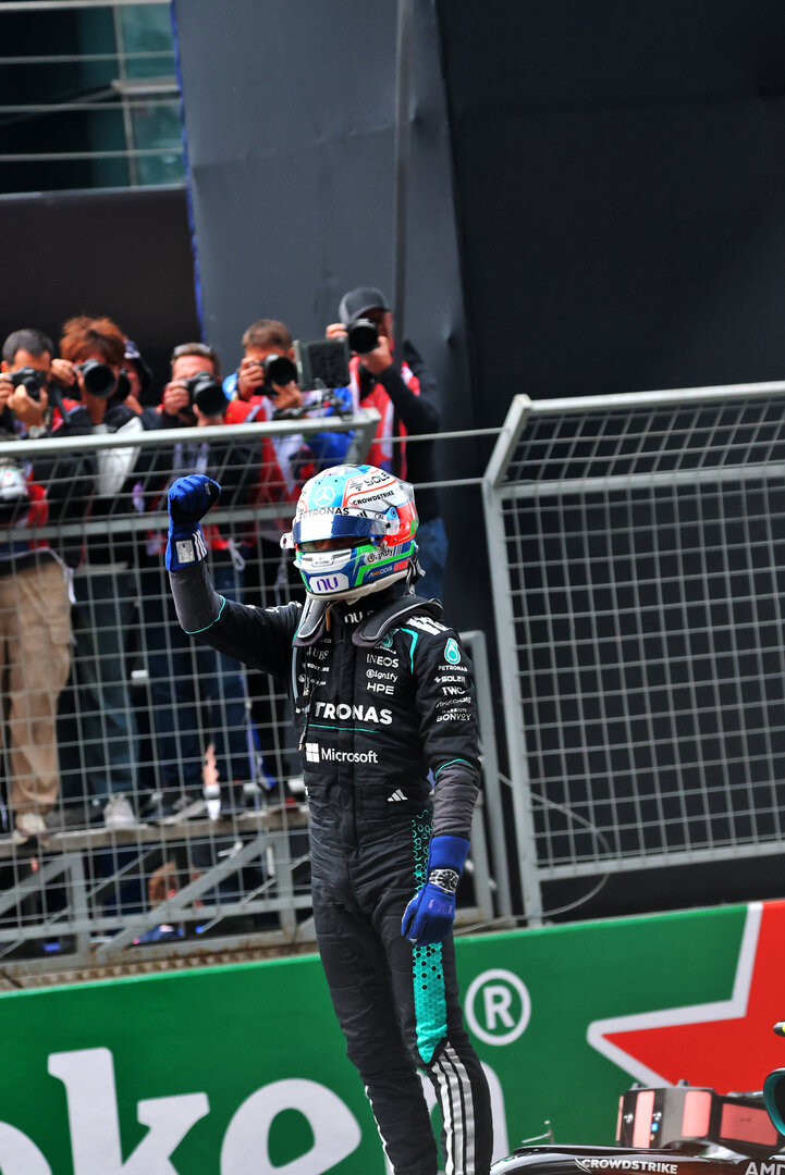 GP CINA, Gara winner Andrea Kimi Antonelli (ITA) Mercedes AMG Formula One Team W17 celebrates in parc ferme at the end of the race.
15.03.2026. Formula 1 World Championship, Rd 2, Chinese Grand Prix, Shanghai, China, Gara Day.
- www.xpbimages.com, EMail: requests@xpbimages.com © Copyright: Bearne / XPB Images