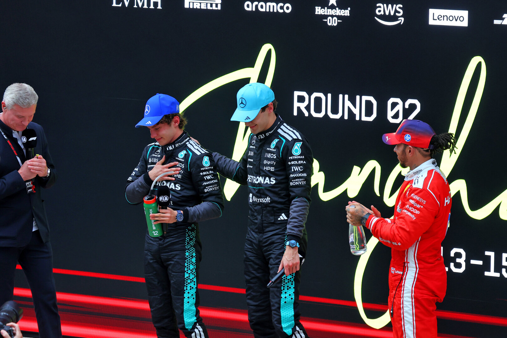 GP CINA, (L to R): David Coulthard (GBR) Channel 4 F1 Commentator with vincitore Andrea Kimi Antonelli (ITA) Mercedes AMG Formula One Team; second placed George Russell (GBR) Mercedes AMG Formula One Team; e third placed Lewis Hamilton (GBR) Ferrari in parc ferme.
15.03.2026. Formula 1 World Championship, Rd 2, Chinese Grand Prix, Shanghai, China, Gara Day.
 - www.xpbimages.com, EMail: requests@xpbimages.com © Copyright: Patching / XPB Images