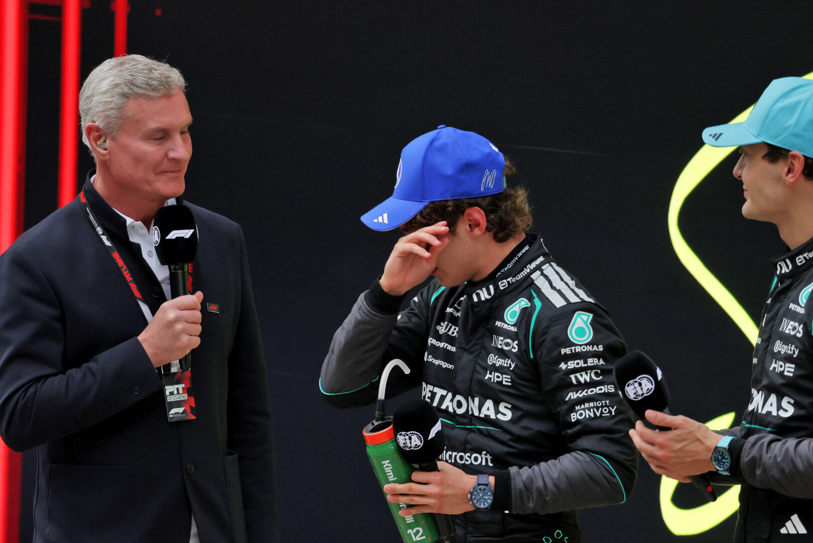 GP CINA, (L to R): David Coulthard (GBR) Channel 4 F1 Commentator with vincitore Andrea Kimi Antonelli (ITA) Mercedes AMG Formula One Team e second placed George Russell (GBR) Mercedes AMG Formula One Team in parc ferme.
15.03.2026. Formula 1 World Championship, Rd 2, Chinese Grand Prix, Shanghai, China, Gara Day.
- www.xpbimages.com, EMail: requests@xpbimages.com © Copyright: Moy / XPB Images