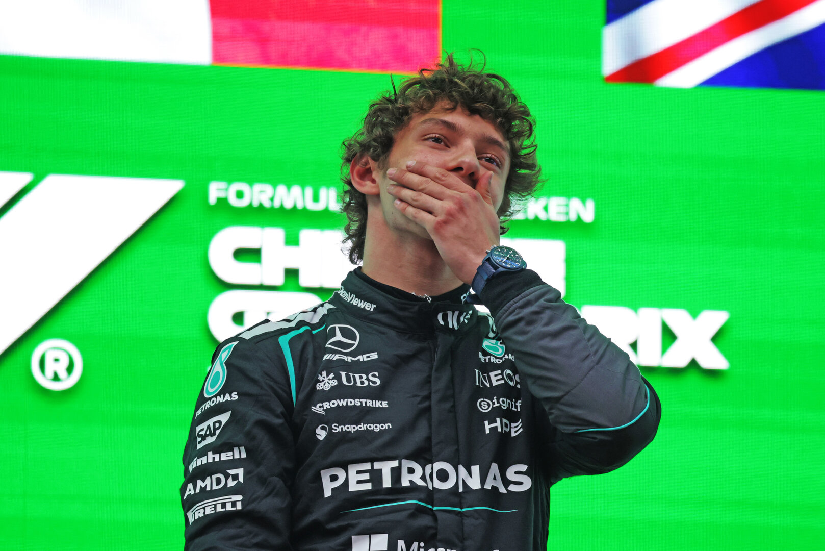 GP CINA, Gara winner Andrea Kimi Antonelli (ITA) Mercedes AMG Formula One Team celebrates in parc ferme.
15.03.2026. Formula 1 World Championship, Rd 2, Chinese Grand Prix, Shanghai, China, Gara Day.
- www.xpbimages.com, EMail: requests@xpbimages.com © Copyright: Moy / XPB Images