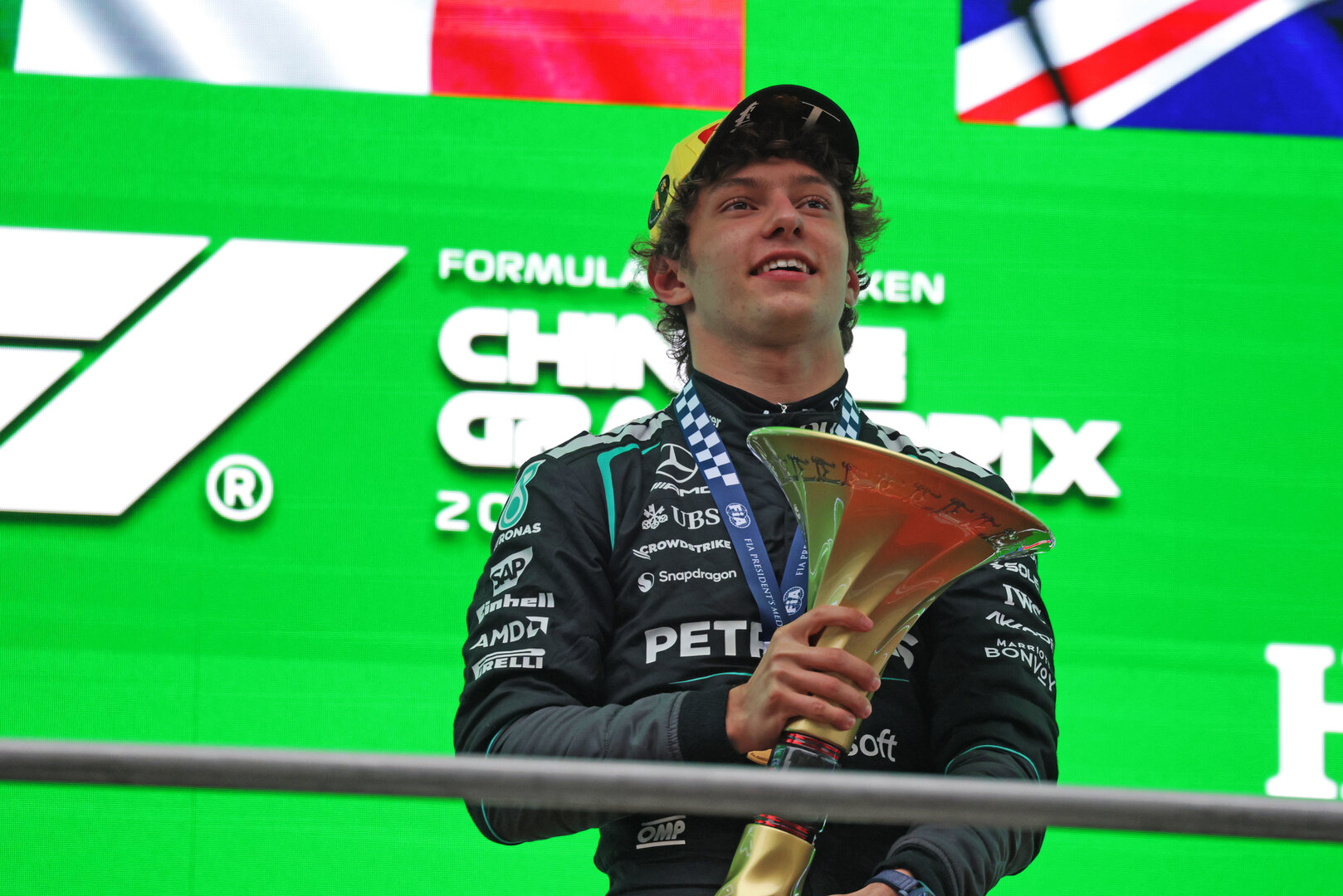 GP CINA, Gara winner Andrea Kimi Antonelli (ITA) Mercedes AMG Formula One Team celebrates in parc ferme.
15.03.2026. Formula 1 World Championship, Rd 2, Chinese Grand Prix, Shanghai, China, Gara Day.
- www.xpbimages.com, EMail: requests@xpbimages.com © Copyright: Moy / XPB Images