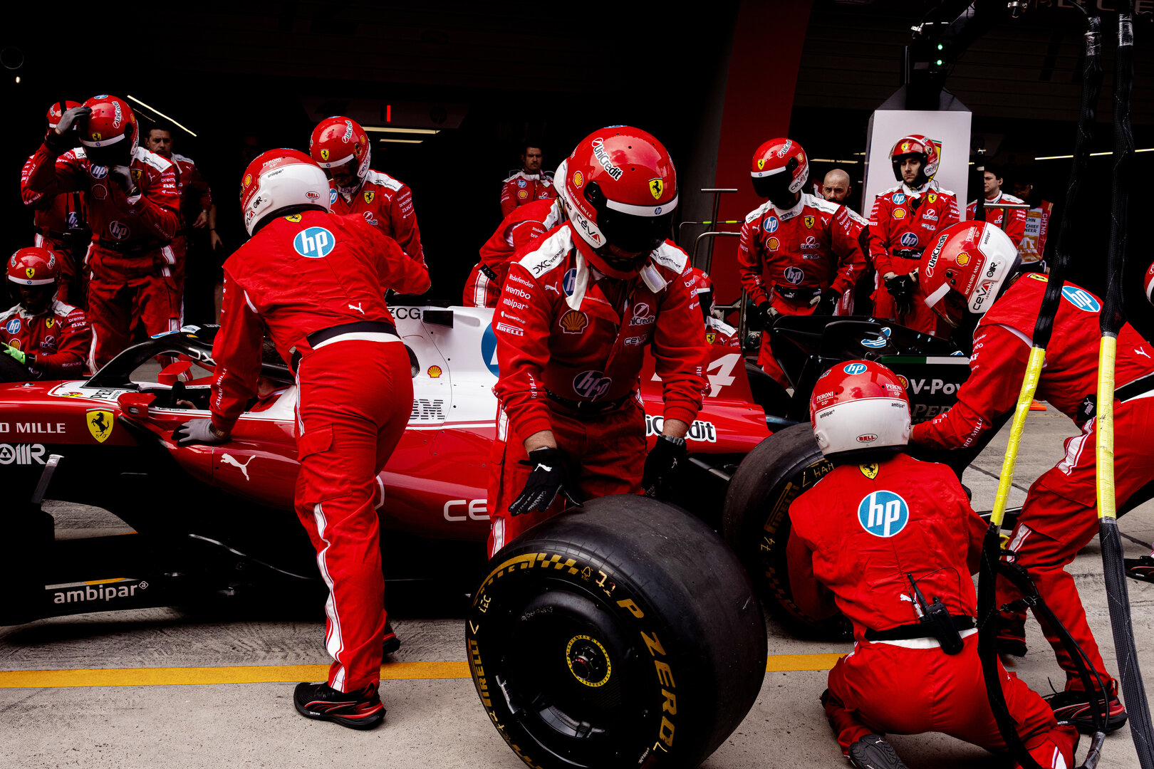 GP CINA, Ferrari practices a pit stop.
15.03.2026. Formula 1 World Championship, Rd 2, Chinese Grand Prix, Shanghai, China, Gara Day.
- www.xpbimages.com, EMail: requests@xpbimages.com © Copyright: Denny / XPB Images