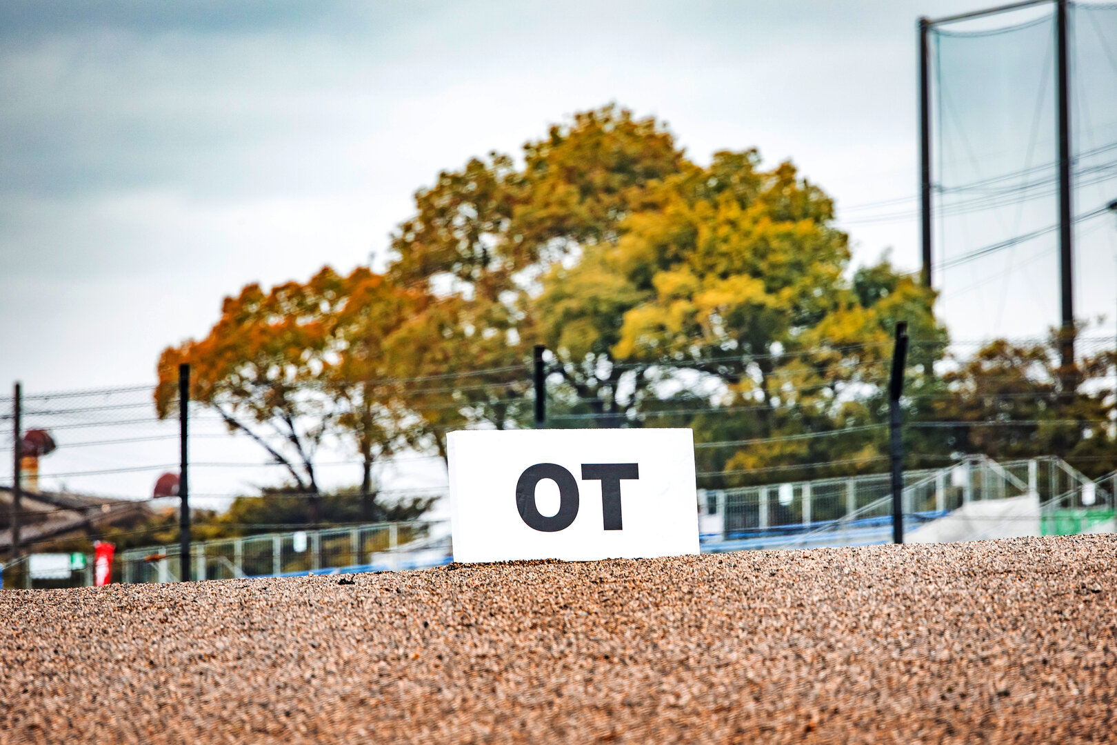 GP GIAPPONE, Track detail OT board - Overtake mode.
26.03.2026. Formula 1 World Championship, Rd 3, Japanese Grand Prix, Suzuka, Japan, Preparation Day.
- www.xpbimages.com, EMail: requests@xpbimages.com © Copyright: Bearne / XPB Images
