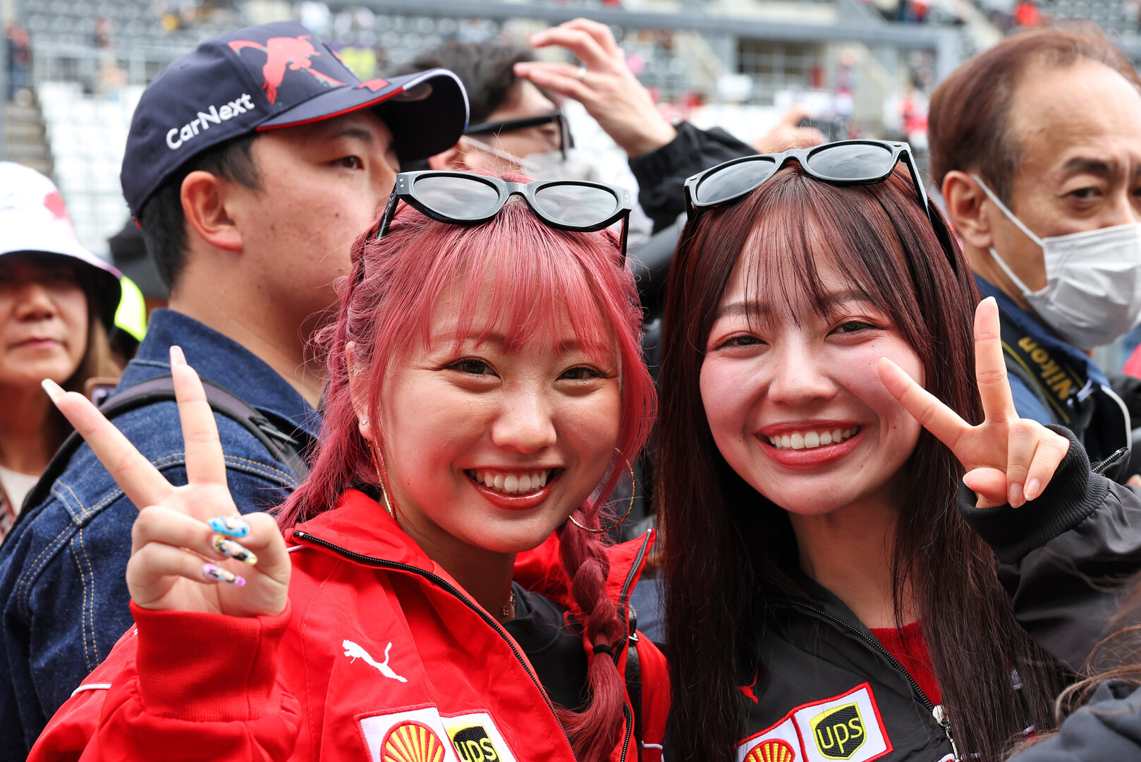 GP GIAPPONE, Circuit Atmosfera - fans in the pits.
26.03.2026. Formula 1 World Championship, Rd 3, Japanese Grand Prix, Suzuka, Japan, Preparation Day.
- www.xpbimages.com, EMail: requests@xpbimages.com © Copyright: Rew / XPB Images
