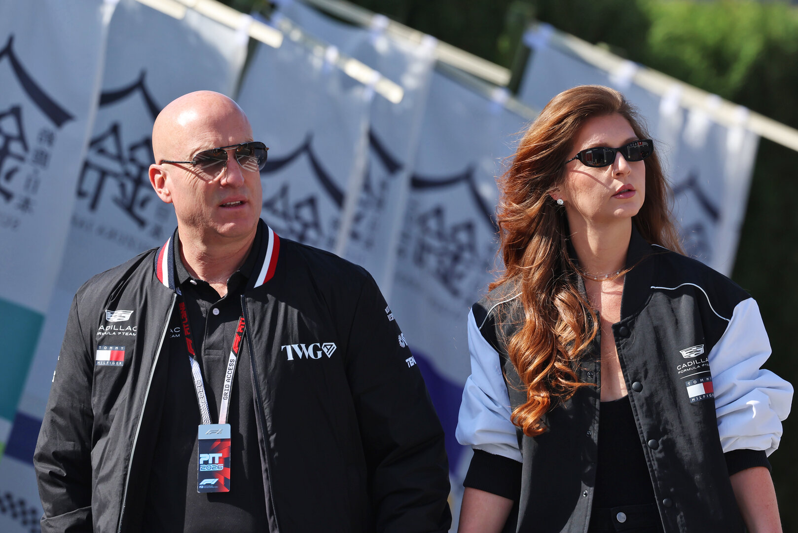GP GIAPPONE, (L to R): Dan Towriss (USA) Cadillac F1 Team e TWG Motorsports CEO with sua moglie Cassidy Towriss.
27.03.2026. Formula 1 World Championship, Rd 3, Japanese Grand Prix, Suzuka, Japan, Practice Day.
- www.xpbimages.com, EMail: requests@xpbimages.com © Copyright: Rew / XPB Images