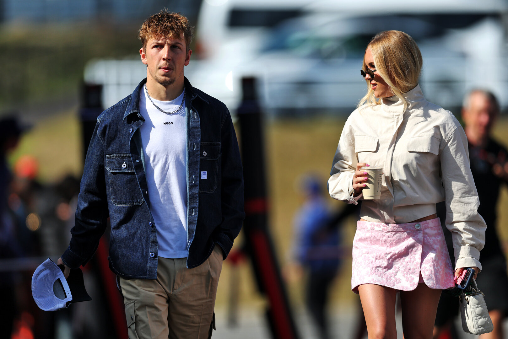 GP GIAPPONE, (L to R): Liam Lawson (NZL) Racing Bulls Formula One Team with Domenica Hannah St. John (USA).
27.03.2026. Formula 1 World Championship, Rd 3, Japanese Grand Prix, Suzuka, Japan, Practice Day.
- www.xpbimages.com, EMail: requests@xpbimages.com © Copyright: Charniaux / XPB Images